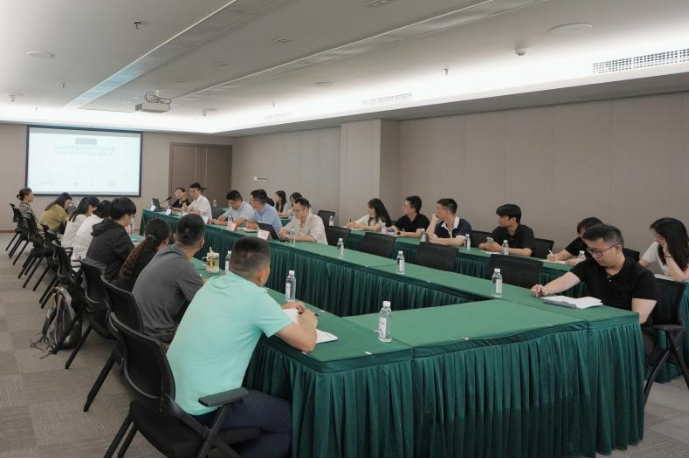 省AG尊时凯龙人生就博集团举办战略投资专题培训